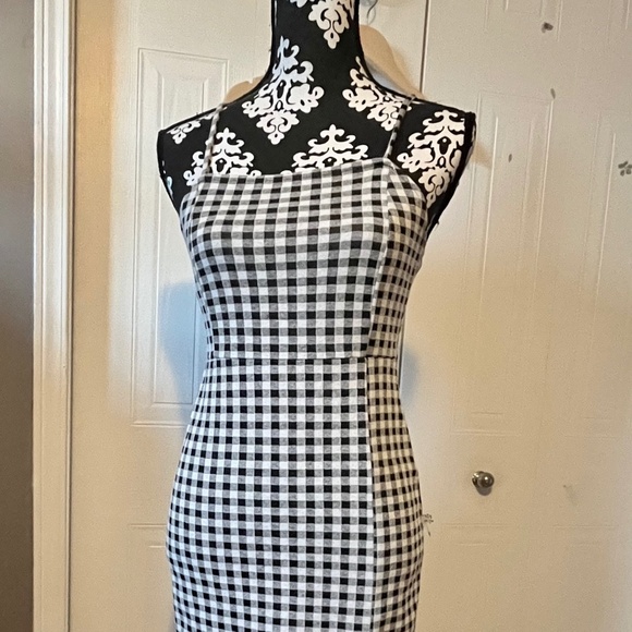 Zara Jacquard Gingham Midi Dress - Picture 1 of 6